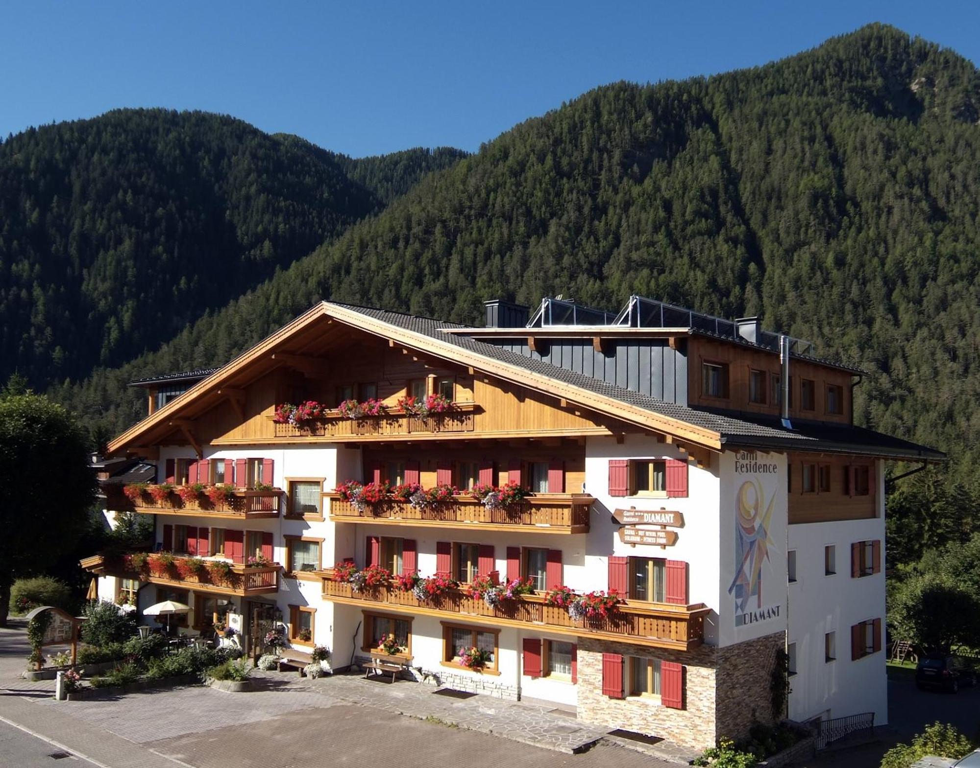 Garni Diamant Hotel 3*